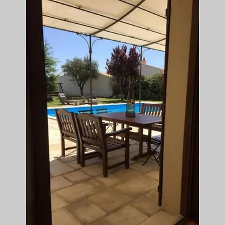 La Du Payre, Proche Et Piscine Chauffee Villa